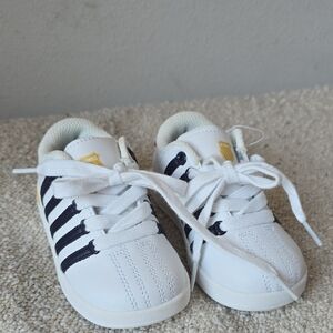 K Swiss Kids White and Navy Sneakers
